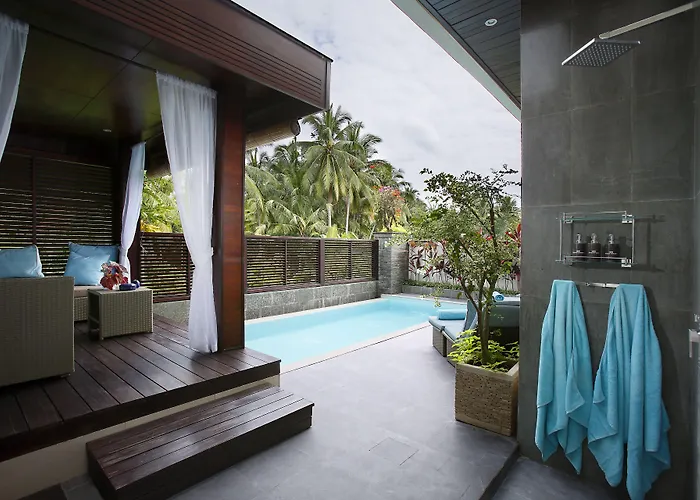 The Luxe - A Boutique *