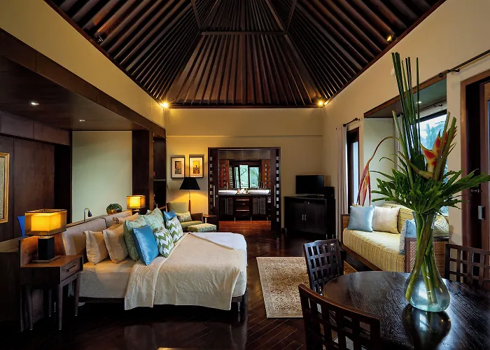 The Luxe - A Boutique
